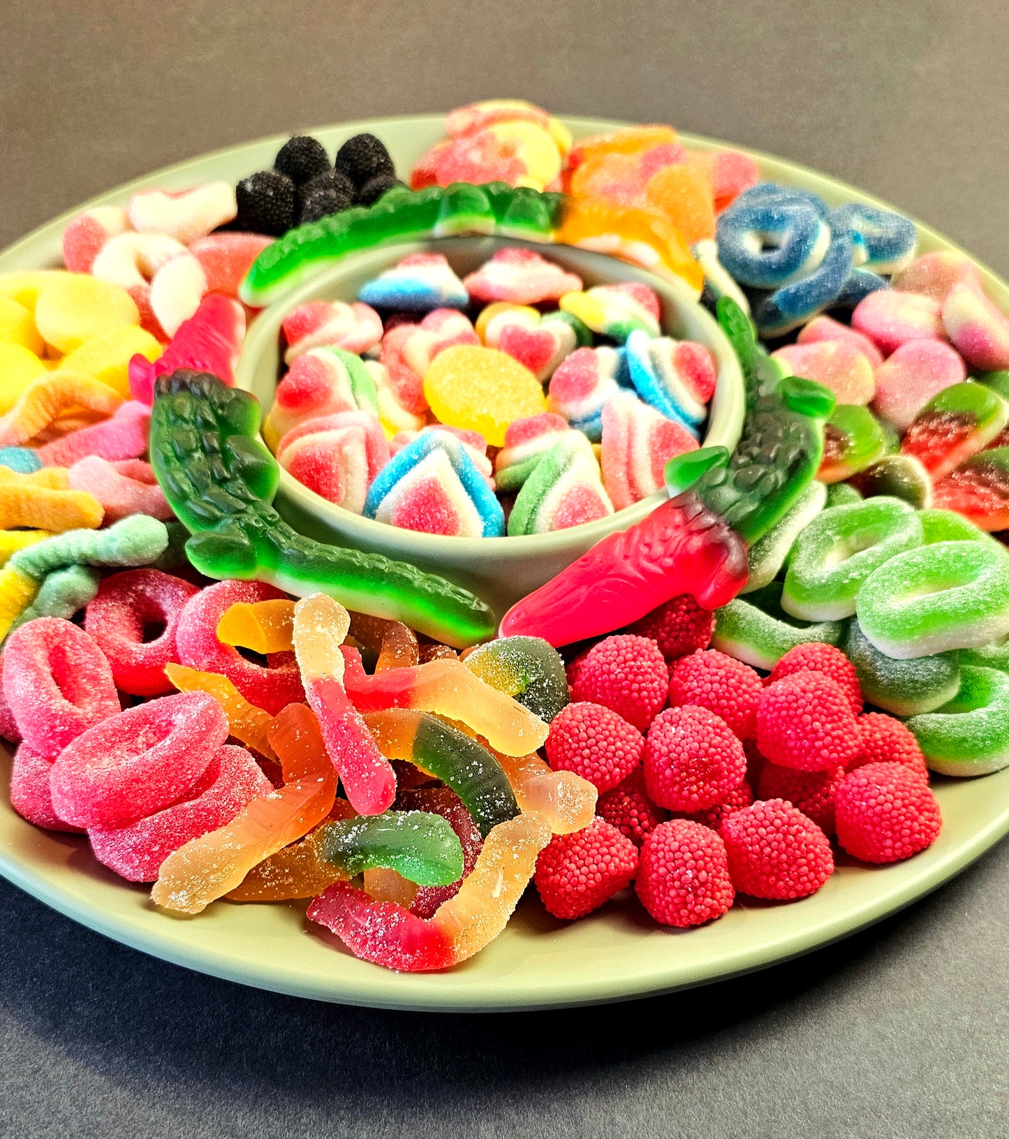 Candy Delight Round Plate